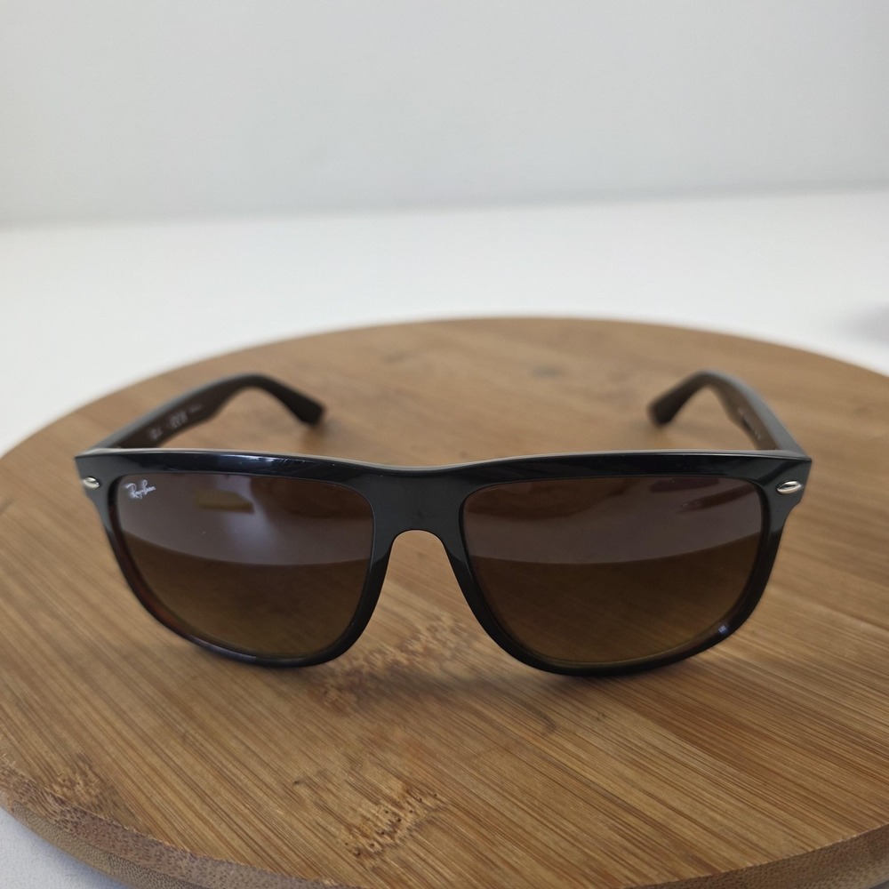 Ray-Ban RB 4147 Sunglasses Mens 60-15-145 Black Brown Gradient Square 6095/85